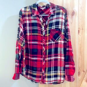 Maurice brand ladies plus size plaid top size is 2